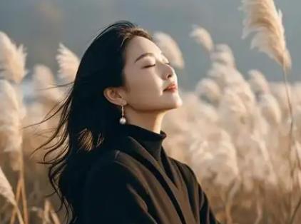 中年人在网上做什么副业赚钱？适合中年人赚钱的副业有哪些？配图