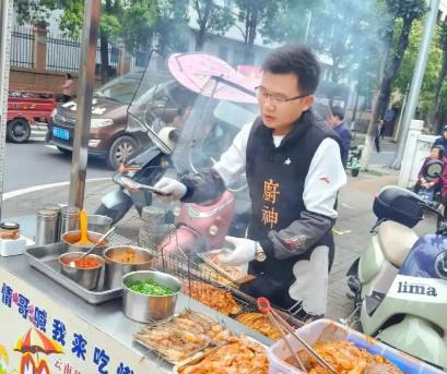 除了摆地摊赚钱之外,还有哪些副业可以轻资产创业赚钱?配图 除了摆地摊赚钱之外,还有哪些副业可以轻资产创业赚钱?配图